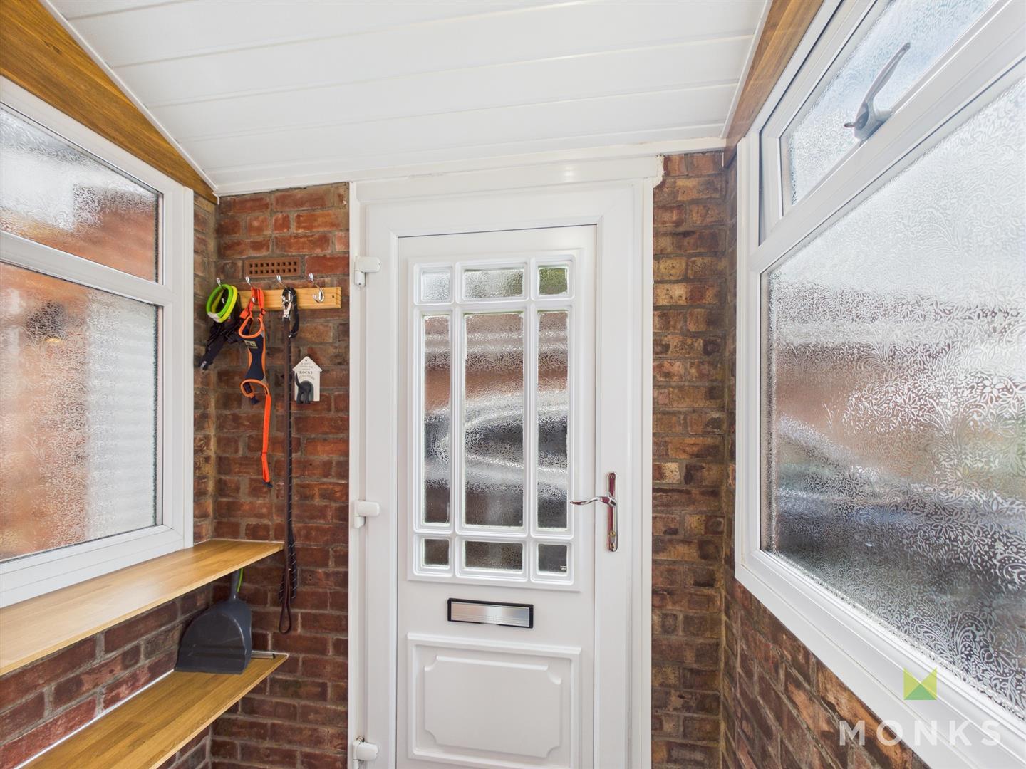 8 Meadow Close Trentham Road, Shrewsbury, SY4 5HP For Sale 8 Meadow Close Trentham Road, Shrewsbury, SY4 5HP For Sale